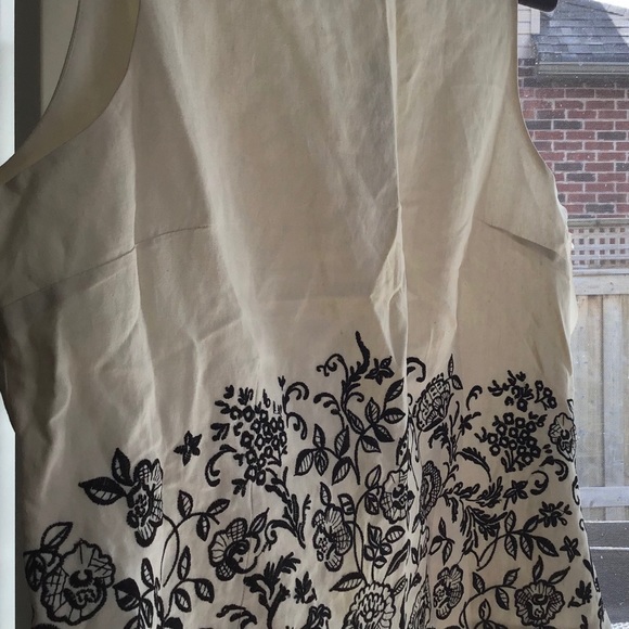 Blouse new never worn 55% silk 45% linen - Picture 11 of 14